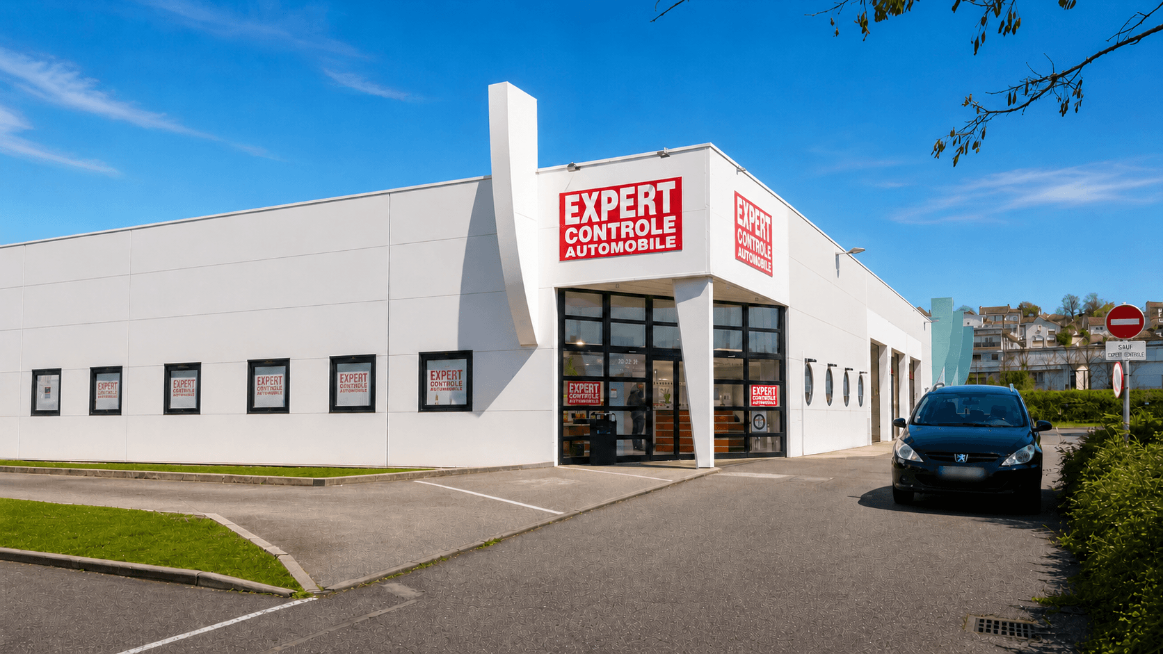 Façade du centre Expert Contrôle Automobile à Vichy